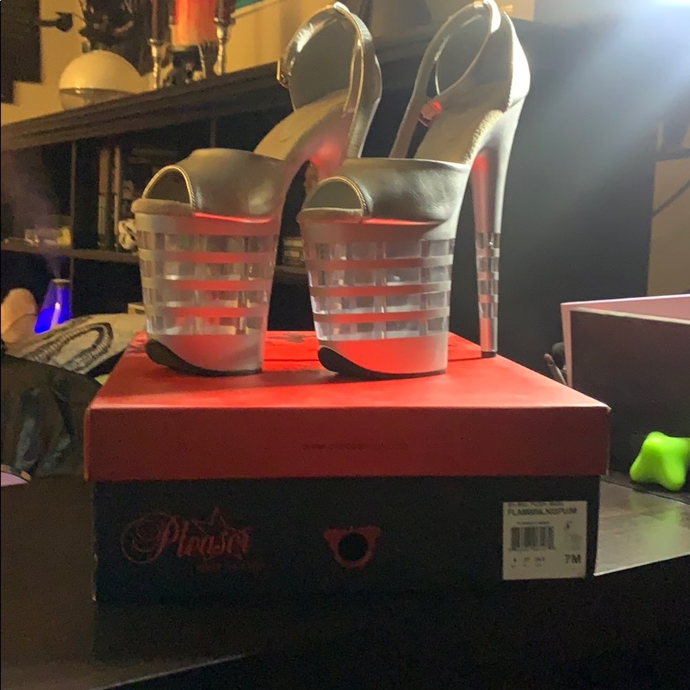 Pleaser Flamingo Silver Heels